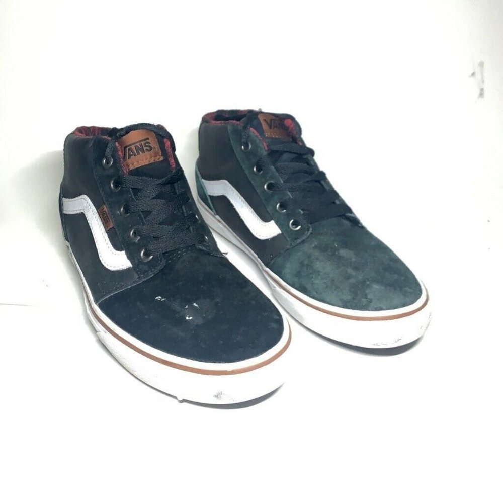 VANS Mens Skate Shoes Black Suede Lace Up Low Top